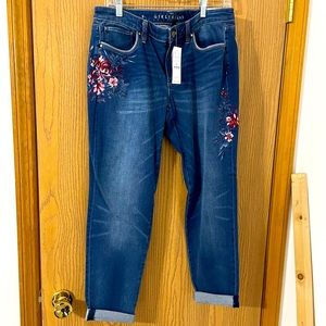 White House Black Market Embriodered Denim Jeans. Size 8